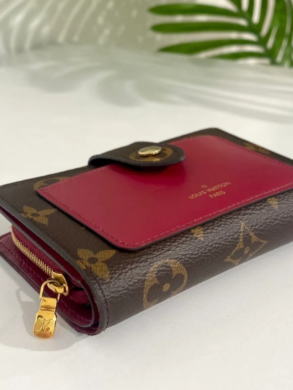 Louis Vuitton 2021 fuchsia and monogram Juliette wallet - Picture 2 of 14